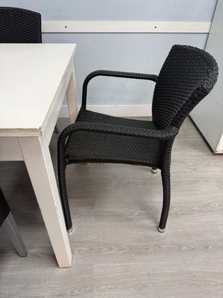 MESAS Y SILLAS HOSTELERÍA