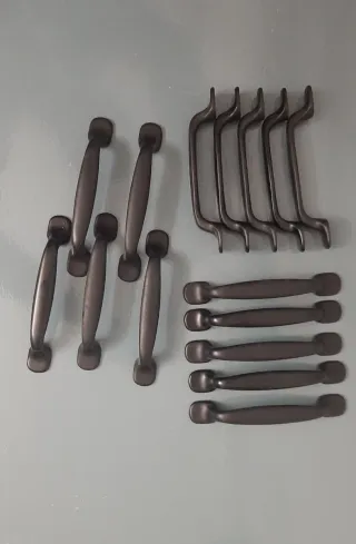 Tiradores. 3 lotes de 5 uds.