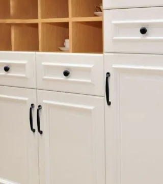 Tiradores. 3 lotes de 5 uds.