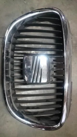 Rejilla frontal Seat Leon