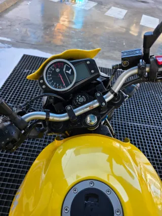 SYM Wolf 125 Amarilla (REBAJADA)