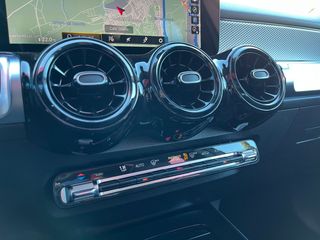 Mercedes-Benz GLB 180D 2021