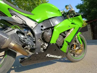 Kawasaki ZX10R - Moto de Circuito