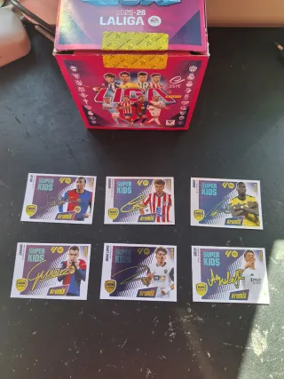 Lote cromos ADN Kromix Liga Este 2025/26