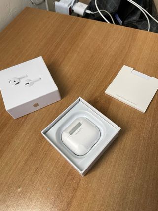 Cuffie Bluetooth Apple Bianche