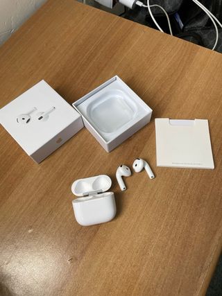 Cuffie Bluetooth Apple Bianche