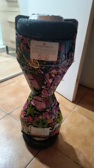 Hoverboard con diseño graffiti