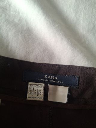 Pantaloni marroni Zara con pelo di pesca
