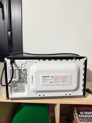 Microondas Taurus Negro