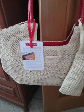 Bolso de playa Clarins beige y roja