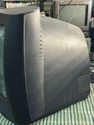 Televisor Radiola CRT Negro