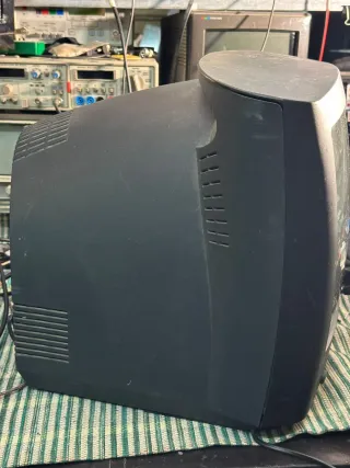 Televisor Radiola CRT Negro