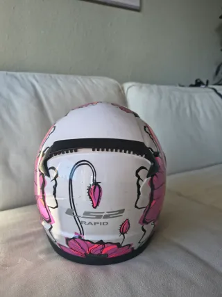 Casco moto flores rosa