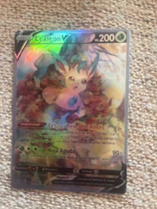 Carta Pokémon Leafeon V