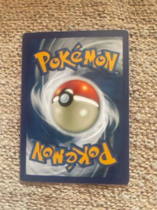 Carta Pokémon Leafeon V