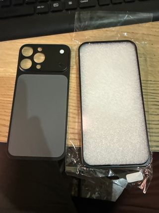 Funda iPhone 16 Pro Max / 17 Pro Max Gris