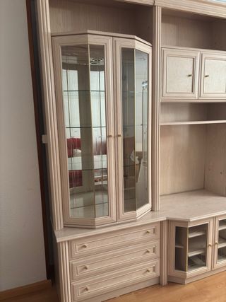 Mueble de salón modular madera y cristal