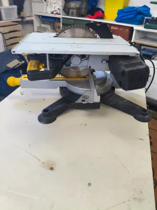 Sierra Ingletadora y de Mesa Powerplus X07582