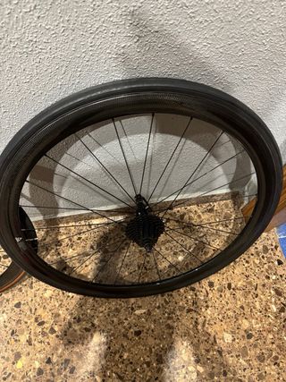 Ruedas carbono perfil bajo zapata