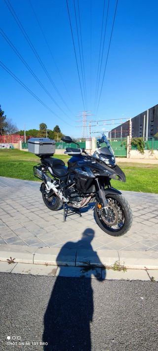 Benelli TRK 502X Gris. Año 2022