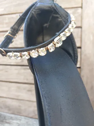 Zapatos de tacón negros con plataforma