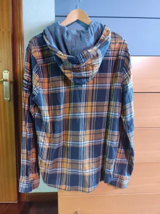 Camisa de cuadros con capucha Koroshi