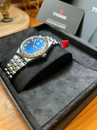 Reloj Tudor Royal 38 mm Esfera Azul