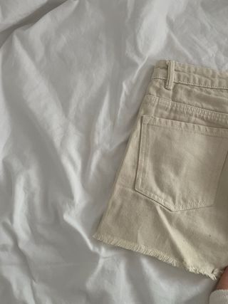 Shorts Mango Beige Deshilachados