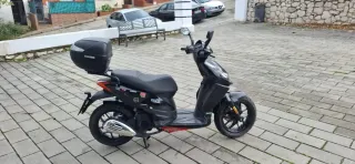 Aprilia SR Motard 125cc