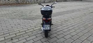 Aprilia SR Motard 125cc