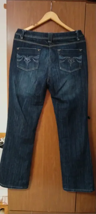 Vaqueros mujer con detalles plateados