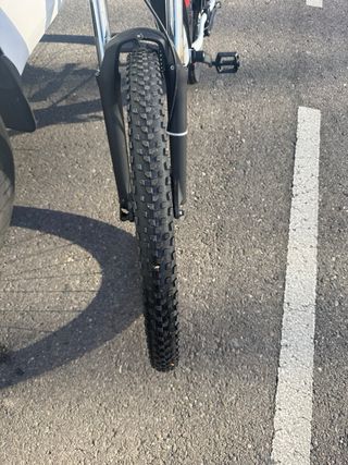 Bici Eléctrica MTB Decathlon Blanca