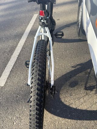 Bici Eléctrica MTB Decathlon Blanca