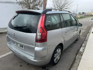 Citroen Grand C4 Picasso 2011