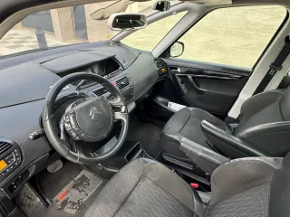 Citroen Grand C4 Picasso 2011