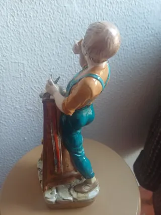 Figura Alfilador. Porcelana: Sureda