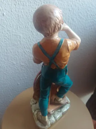 Figura Alfilador. Porcelana: Sureda