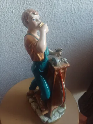Figura Alfilador. Porcelana: Sureda