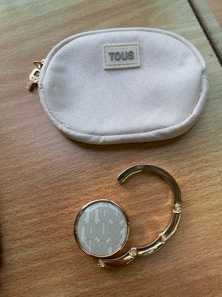 Neceser y Colgador Bolso TOUS Beige/Dorado