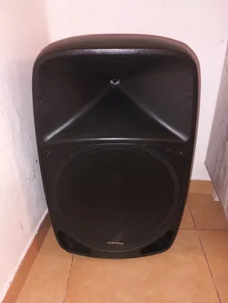 Altavoz Bluetooth con micrófono y mando