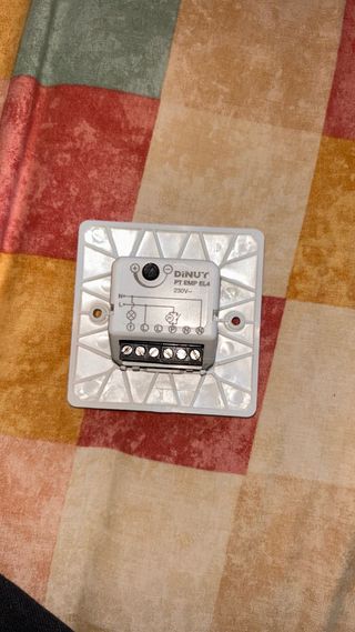 Pulsador táctil DINUX