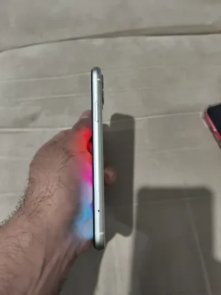 iPhone 11 Blanco 128GB Pantalla y Batería Nuevas