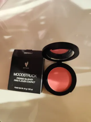 Rubor Younique Moodstruck Compacto