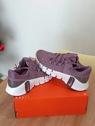 T37,5 Nike Free Metcon 5 Moradas