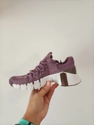 T37,5 Nike Free Metcon 5 Moradas