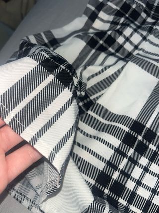 Ropa a cuadros blanco y negro