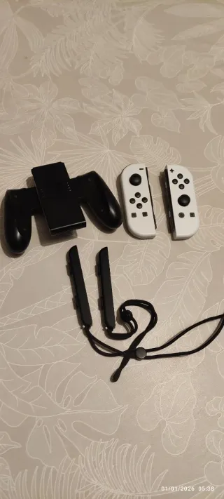 Nintendo Switch Blanca y Negra