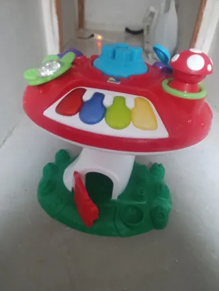 Juego infantil musical con luces