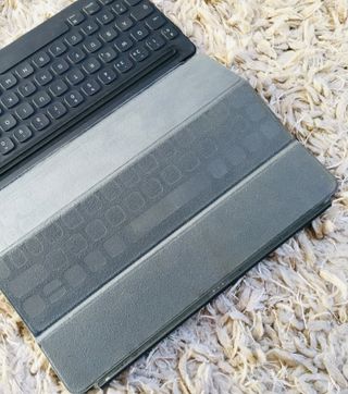 Smart Keyboard Folio per iPad 7ª Gen