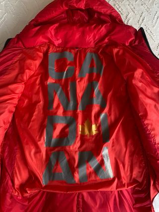 Plumas Canadian Rojo Mujer